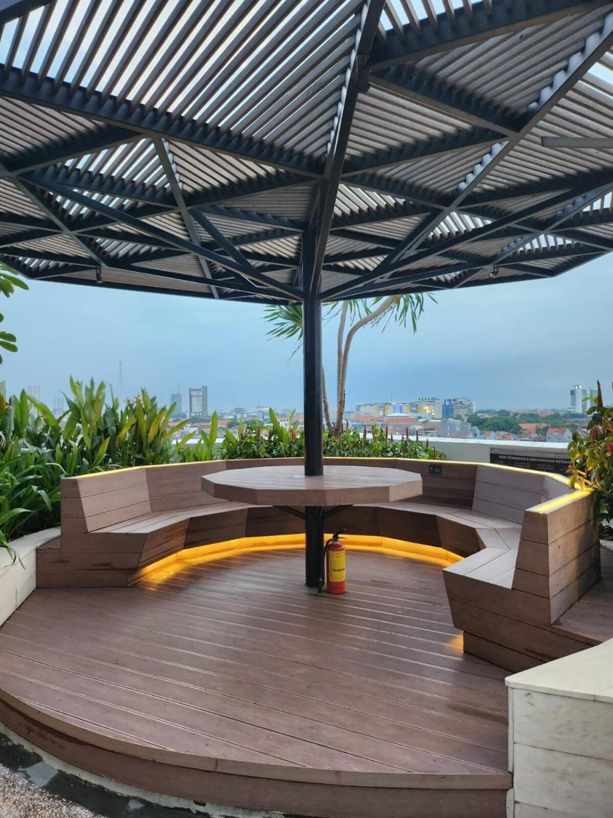 Cozy Apartemen South Surabaya Bagian luar foto