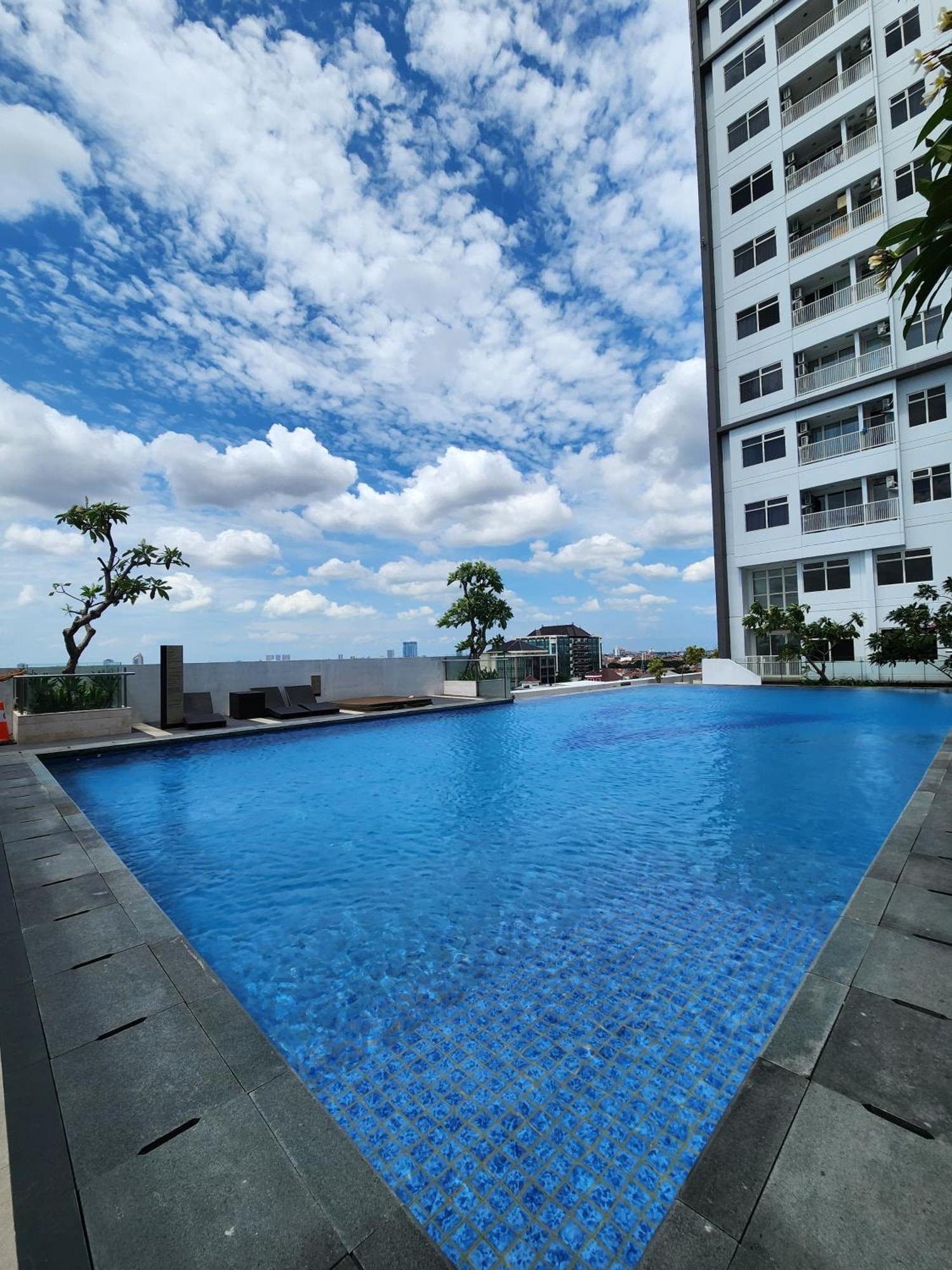 Cozy Apartemen South Surabaya Bagian luar foto
