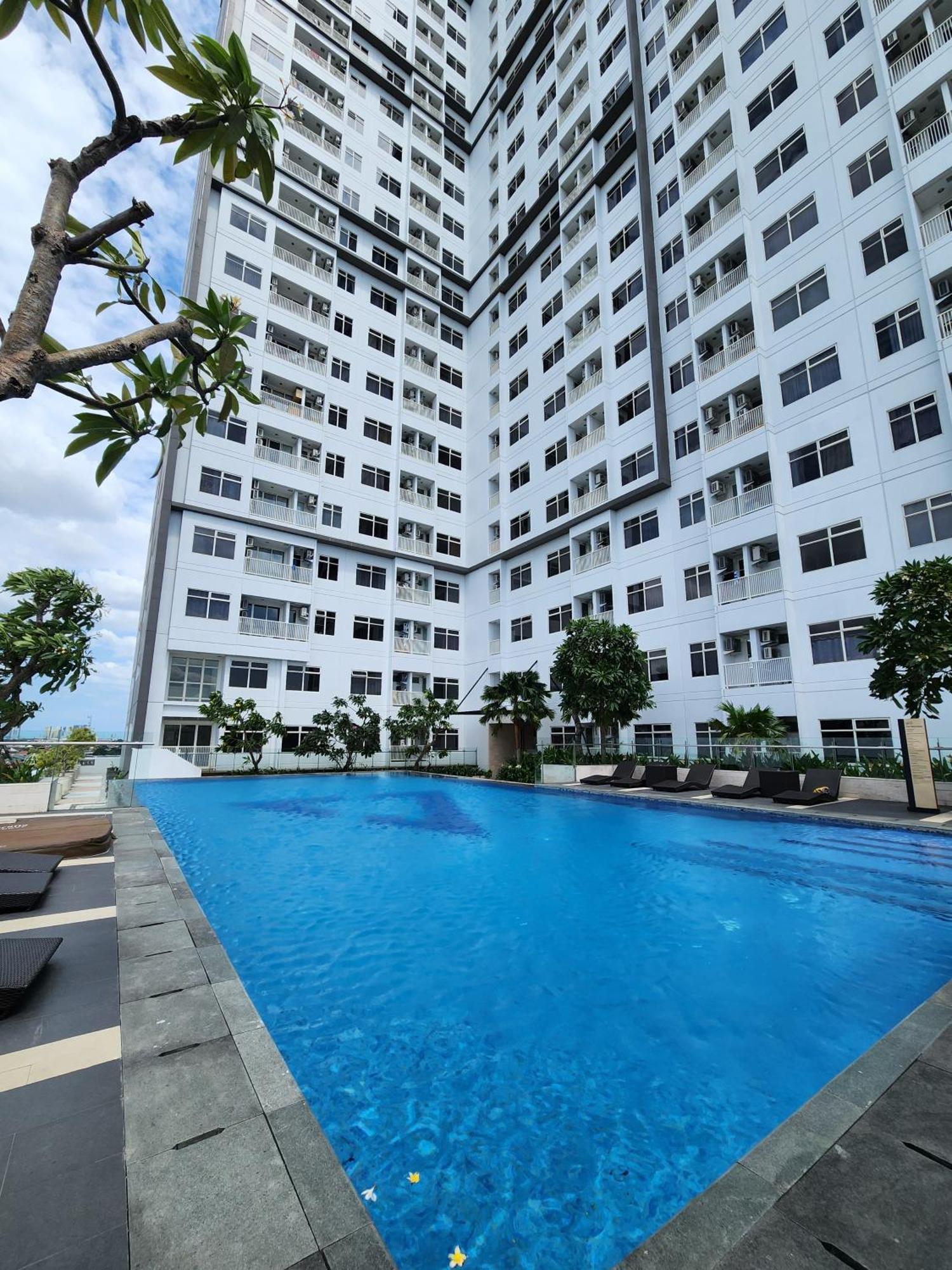 Cozy Apartemen South Surabaya Bagian luar foto