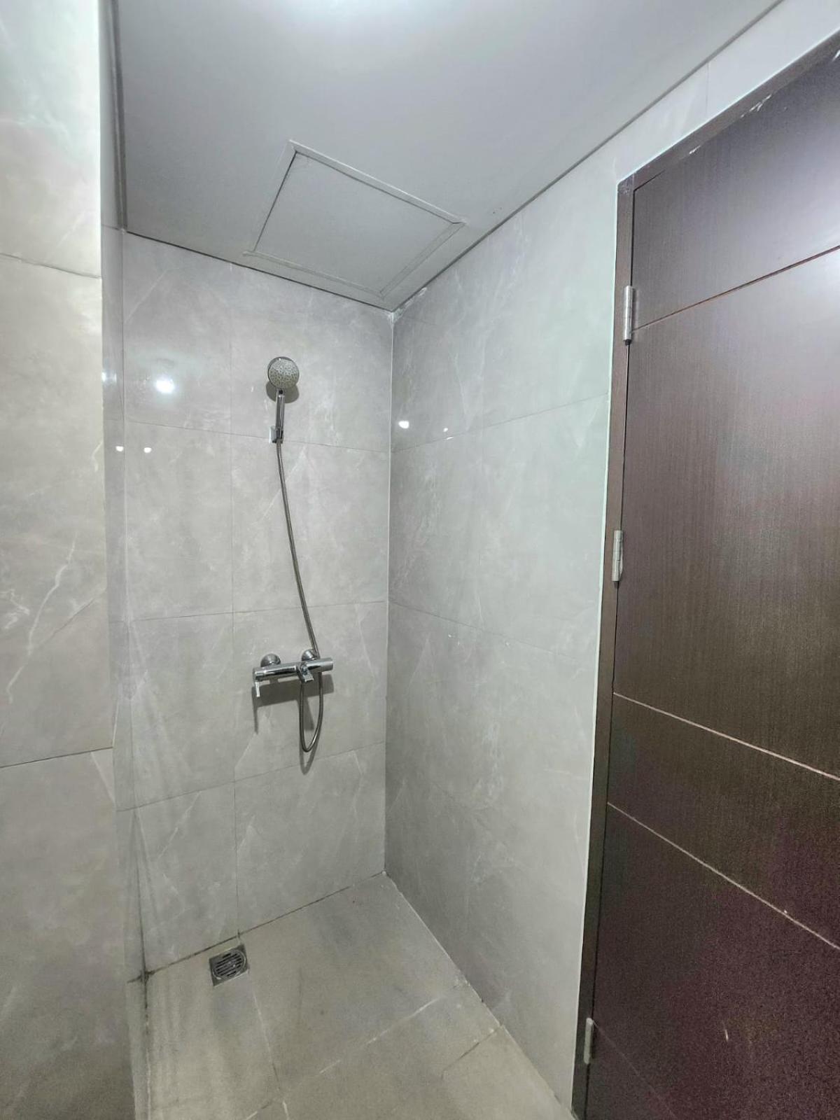 Cozy Apartemen South Surabaya Bagian luar foto